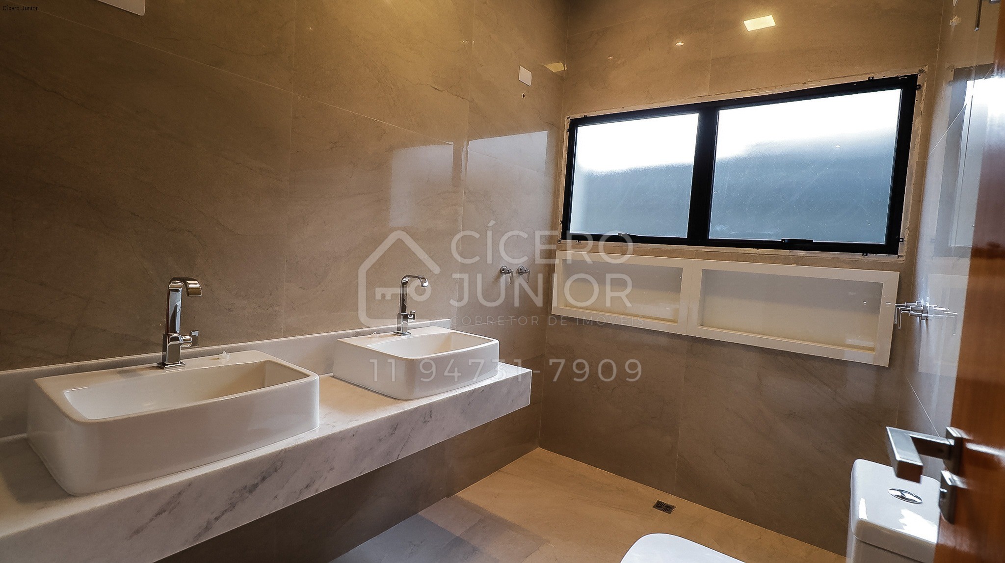 Casa térrea de 3 suítes Jundiaí