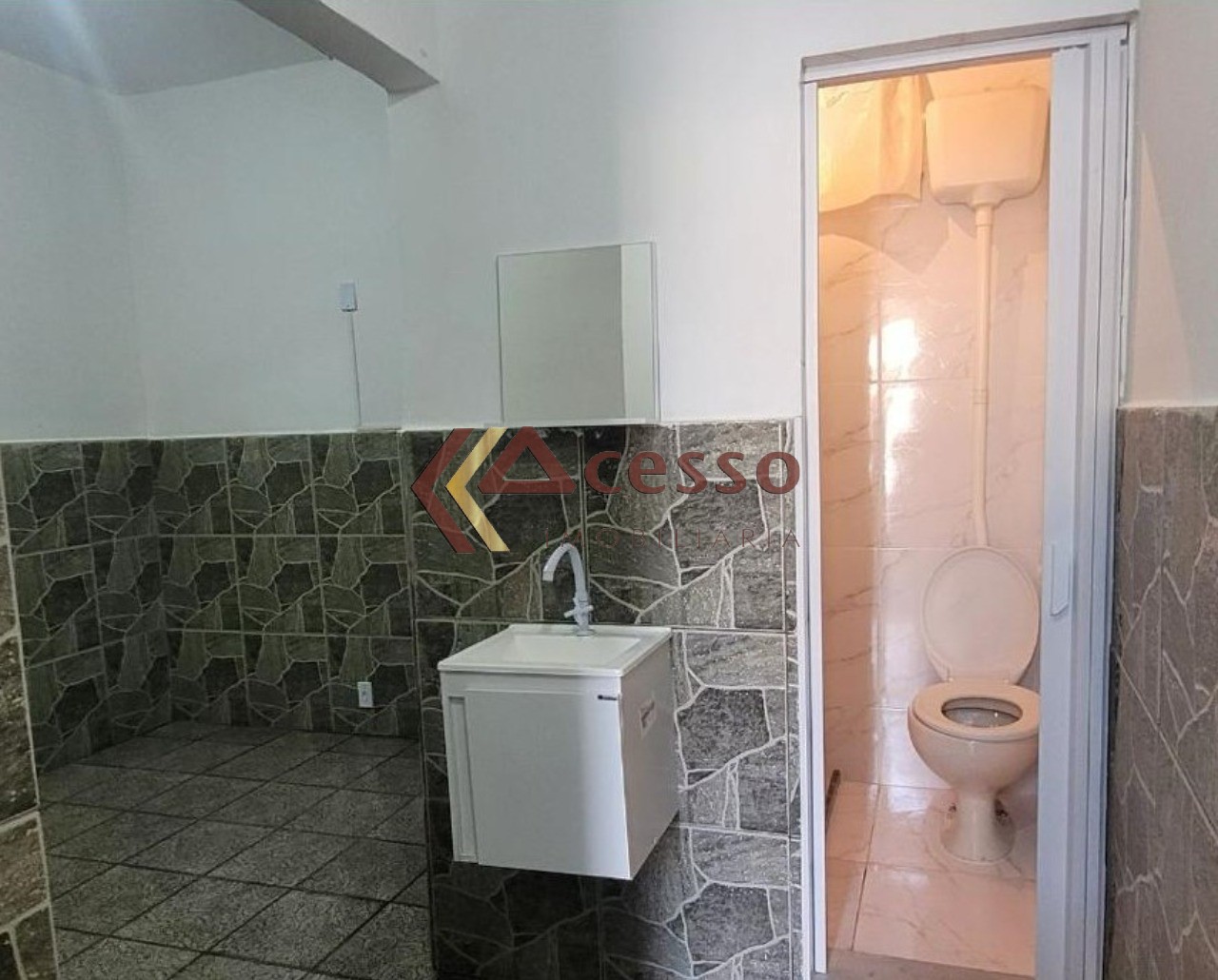 Casa para Comprar em MARECHAL HERMES - RIO DE JANEIRO - RJ