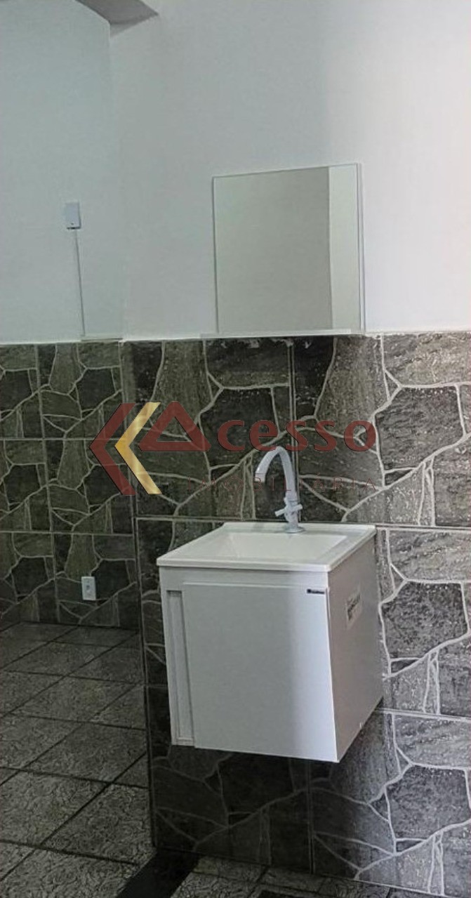 Casa para Comprar em MARECHAL HERMES - RIO DE JANEIRO - RJ