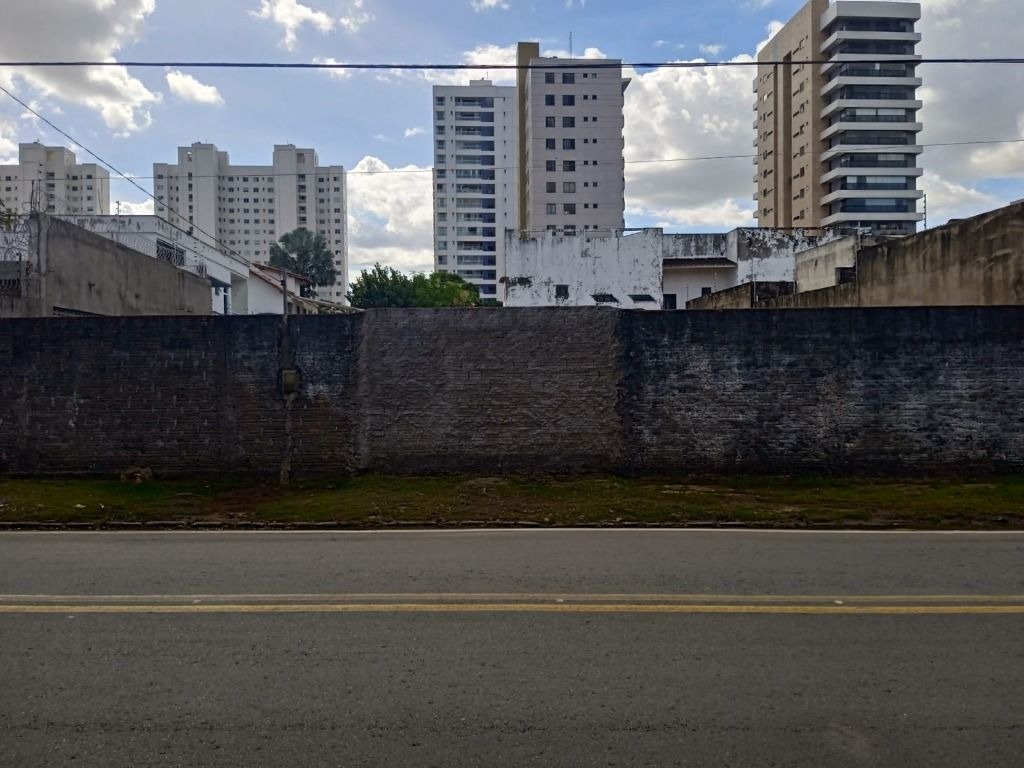 Terreno para locacao na peninsula