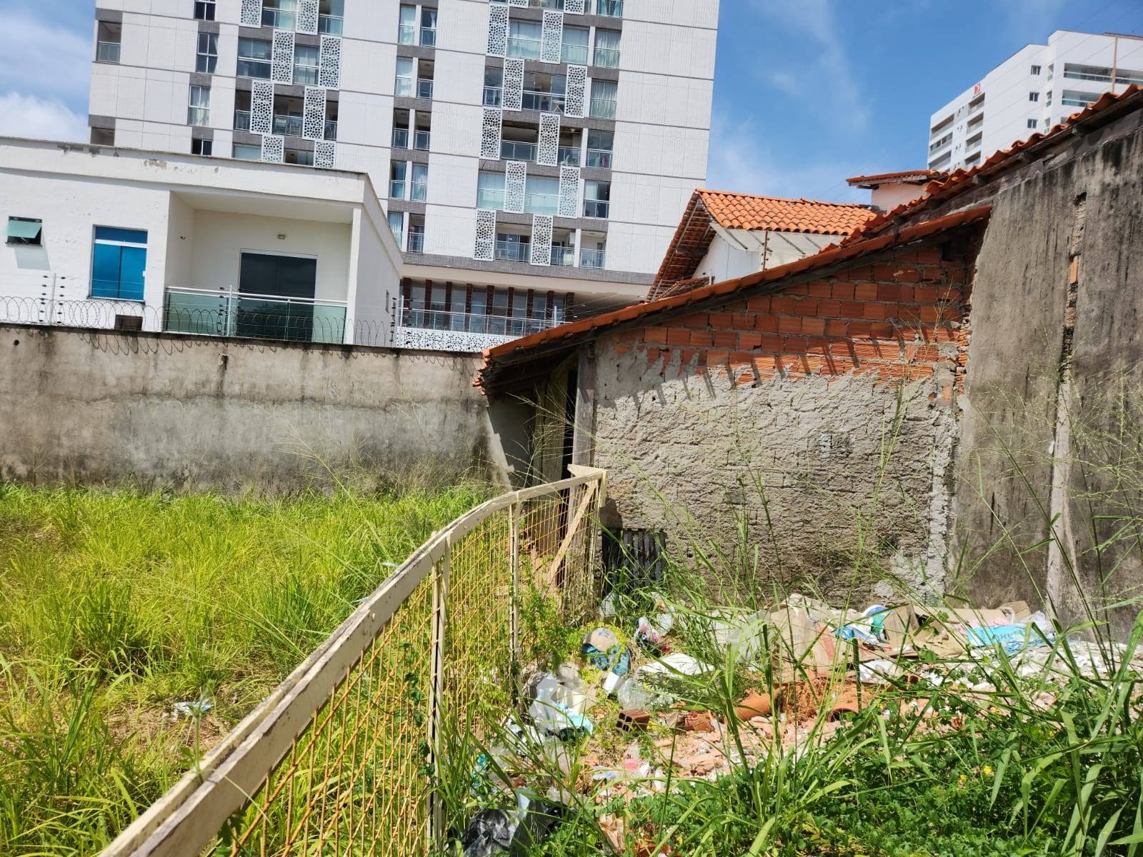 Terreno para locacao na peninsula