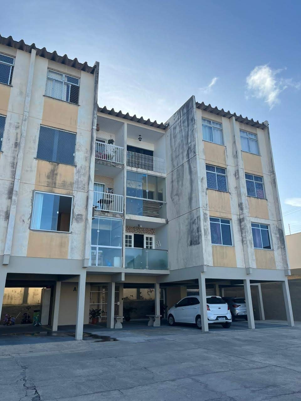 Apartamento tres quartos vista para o nascente no Renascença 1