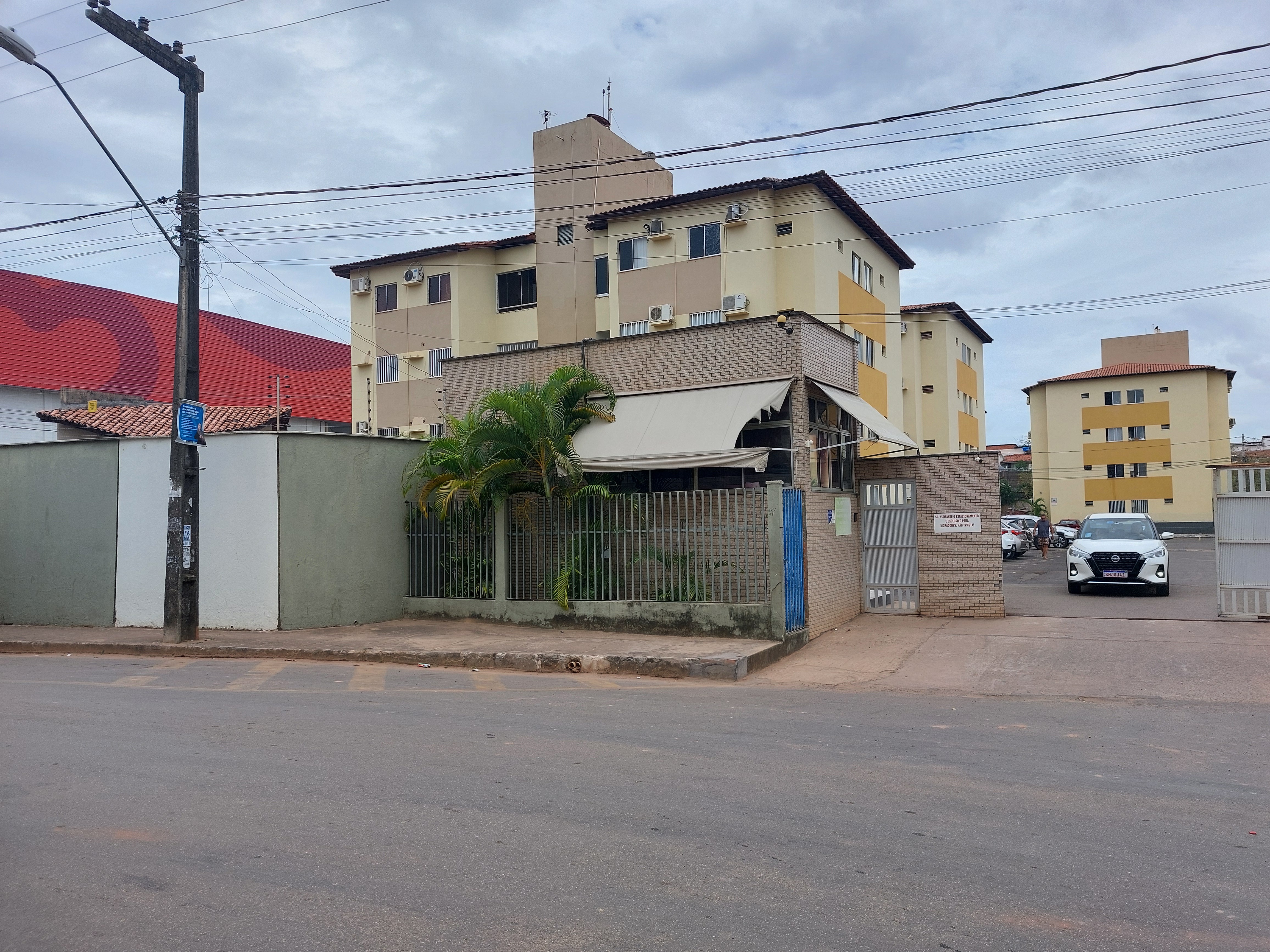 Apartamento no condomínio Vitre