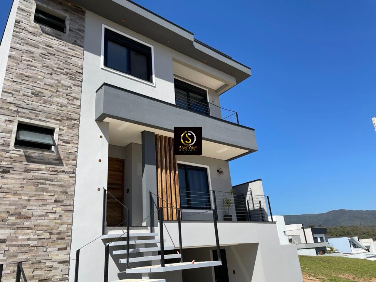 Casa á venda 248,20 AC e 250 AT 3 suítes no Reserva Ermida Jundiaí SP