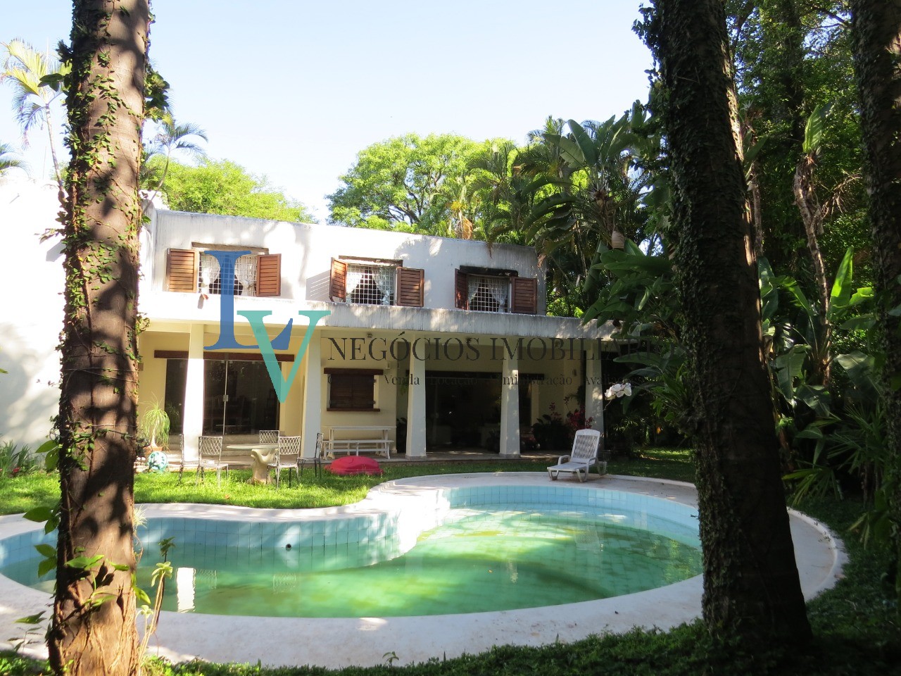 Casa, 4 quartos, 1030 m² - Foto 1