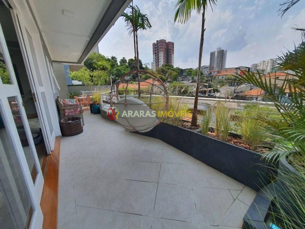 Sobrado de alto padrão no Centro de São Bernardo do Campo, 527 m² , com 4 dormitórios (2 suítes amplas) por R$ 3.600.000,00