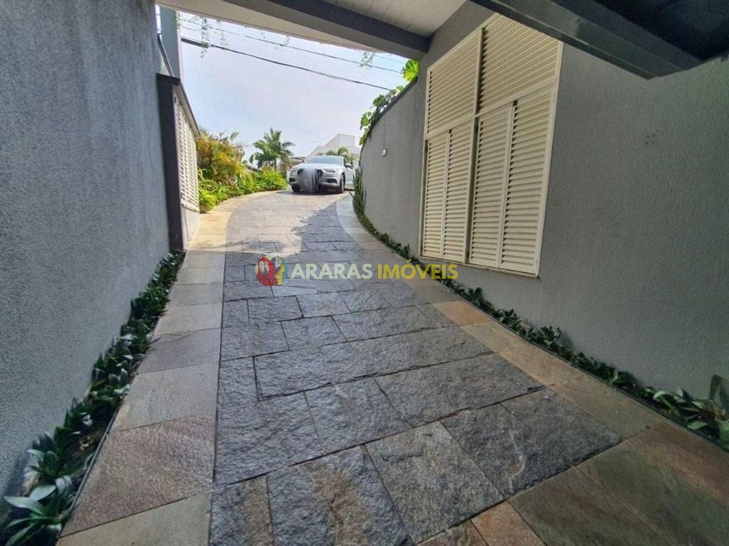 Sobrado de alto padrão no Centro de São Bernardo do Campo, 527 m² , com 4 dormitórios (2 suítes amplas) por R$ 3.600.000,00