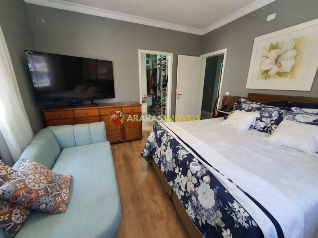 Sobrado de alto padrão no Centro de São Bernardo do Campo, 527 m² , com 4 dormitórios (2 suítes amplas) por R$ 3.600.000,00