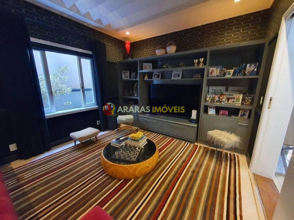 Sobrado de alto padrão no Centro de São Bernardo do Campo, 527 m² , com 4 dormitórios (2 suítes amplas) por R$ 3.600.000,00