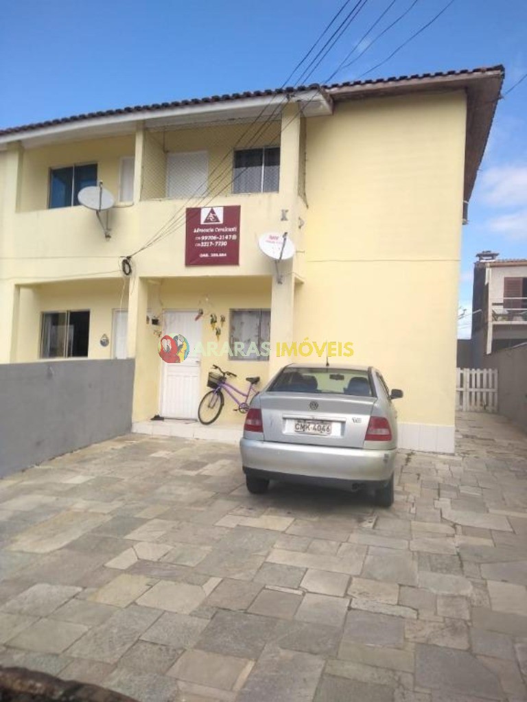 Conjunto residencial a venda com 8 apartamentos