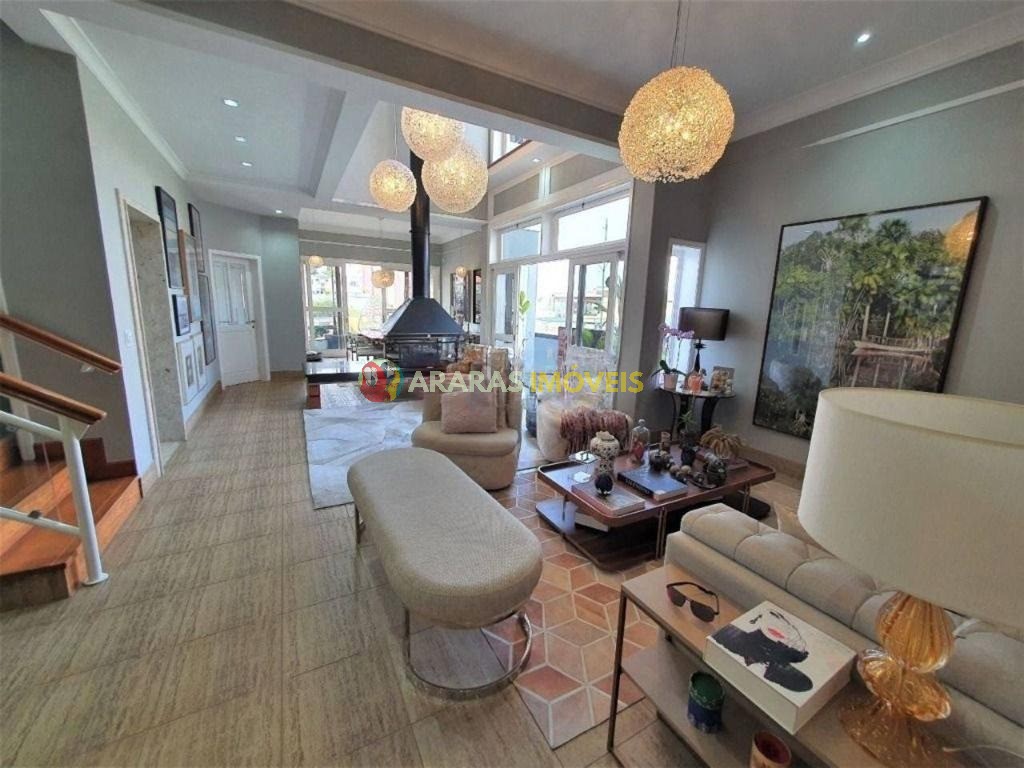 Sobrado de alto padrão no Centro de São Bernardo do Campo, 527 m² , com 4 dormitórios (2 suítes amplas) por R$ 3.600.000,00