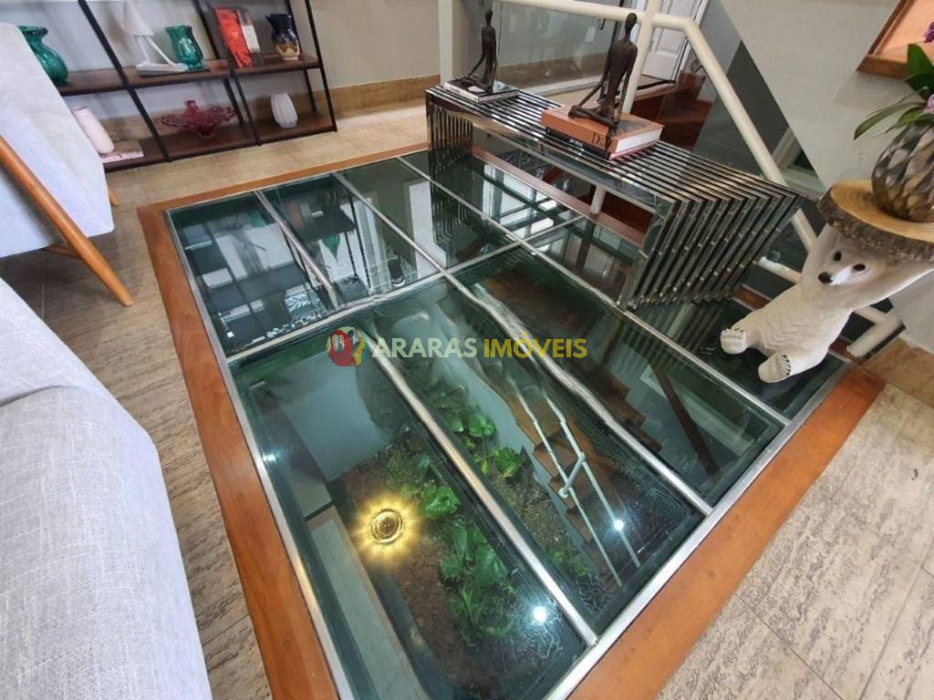 Sobrado de alto padrão no Centro de São Bernardo do Campo, 527 m² , com 4 dormitórios (2 suítes amplas) por R$ 3.600.000,00