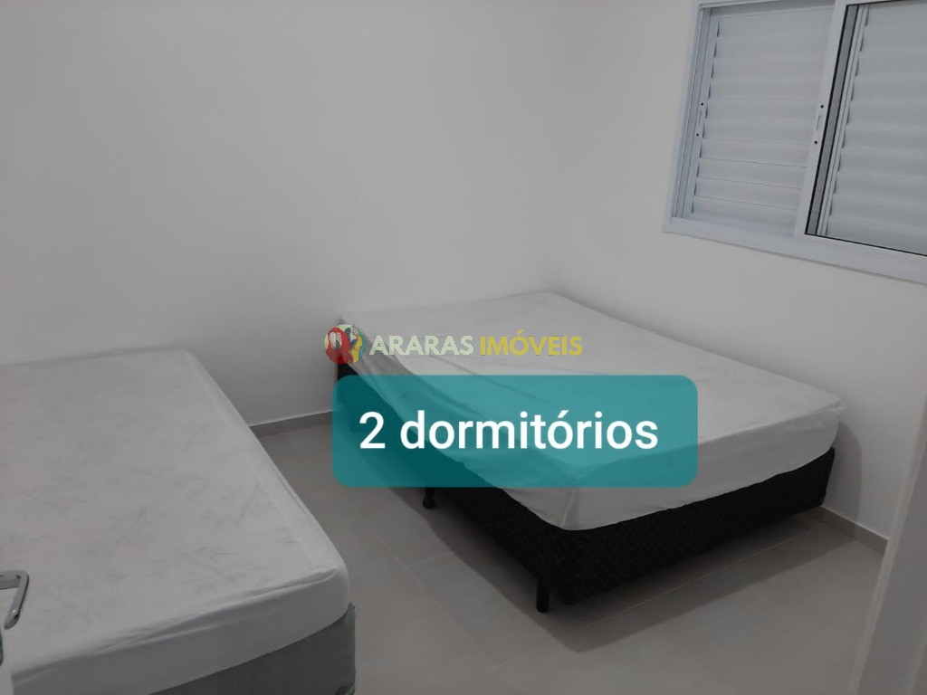 Casa térrea em condomínio fechado