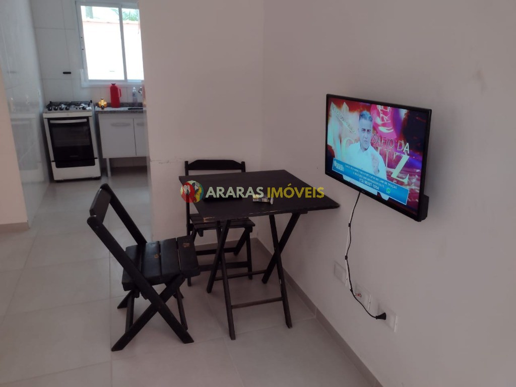 Casa térrea em condomínio fechado
