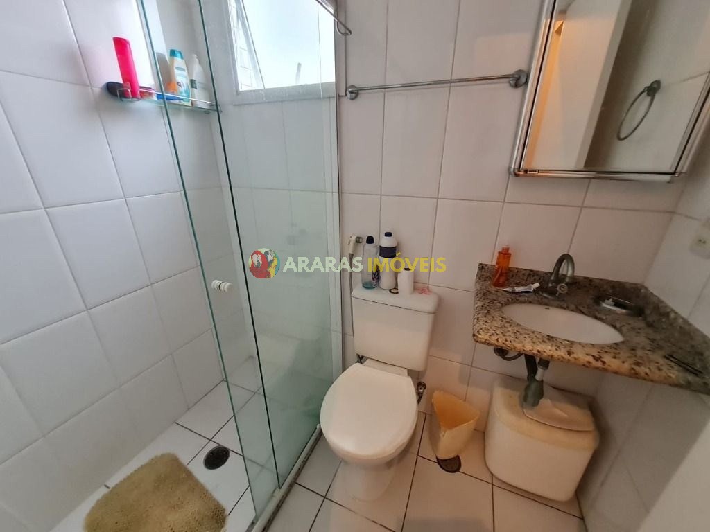 Apartamento em bertioga, pé na areia com 94 m², 3 dormitórios sendo 1 suíte.