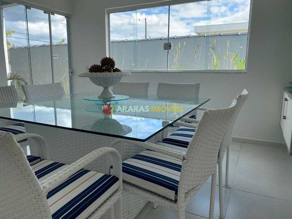 Casa em condomínio com 4 dormitórios à venda, 300 m² por R$ 