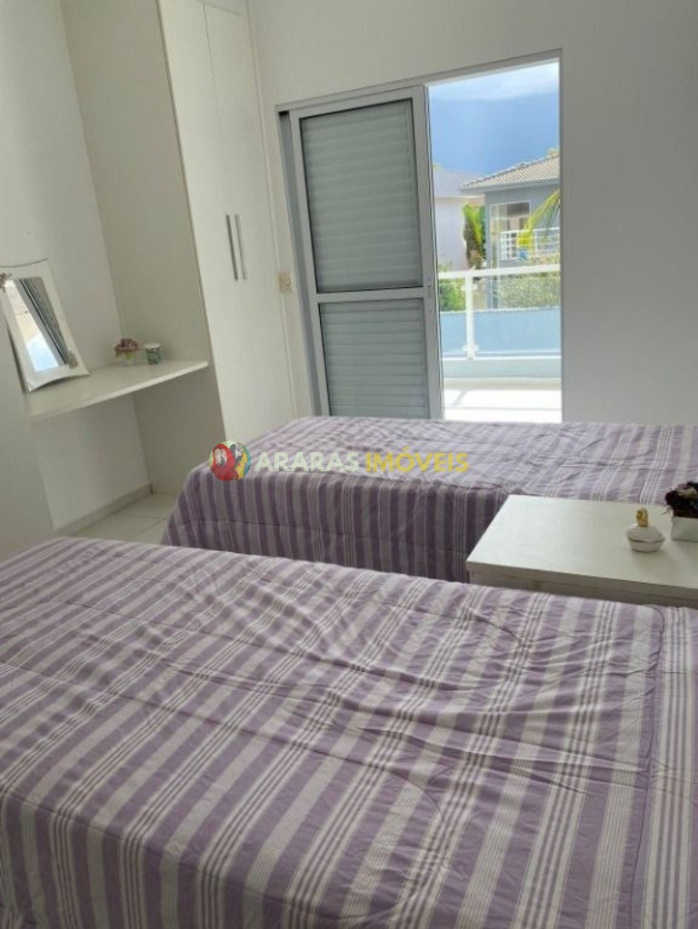 Casa em condomínio com 4 dormitórios à venda, 300 m² por R$ 
