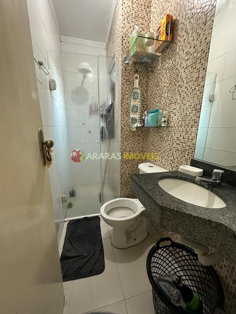 Casa em village 50,25m² com 2 quartos por R$ 240.000,00 em b