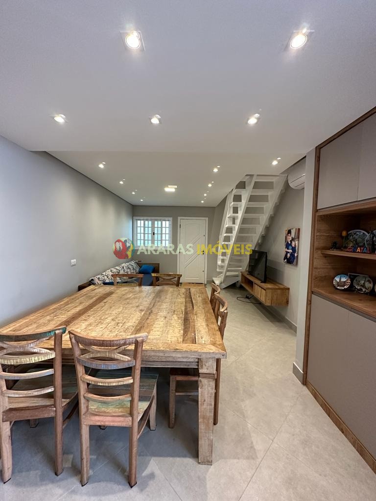 Village mobiliado 113,95m² com 3 quartos (2 suites) por R$ 750.000,00 em maitinga-bertioga/sp