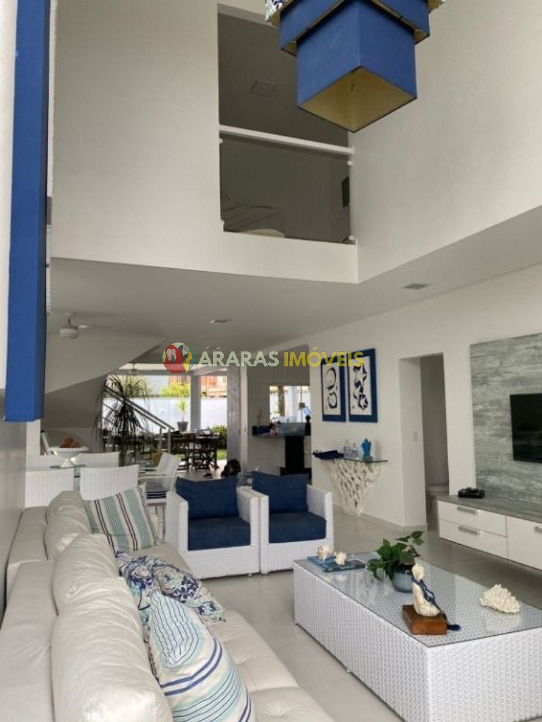 Casa em condomínio com 4 dormitórios à venda, 300 m² por R$ 