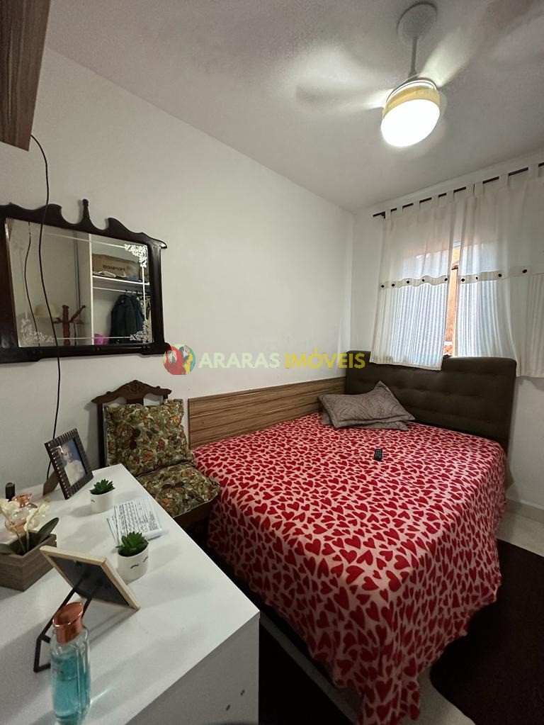 Casa em village 50,25m² com 2 quartos por R$ 240.000,00 em b