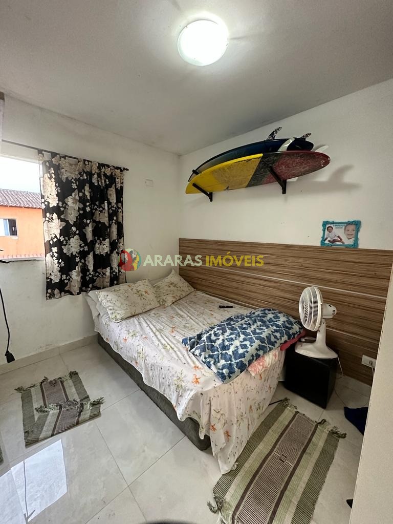 Casa em village 50,25m² com 2 quartos por R$ 240.000,00 em b
