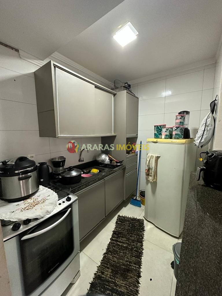 Casa em village 50,25m² com 2 quartos por R$ 240.000,00 em b