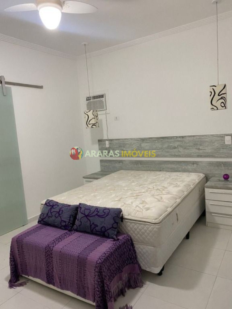 Casa em condomínio com 4 dormitórios à venda, 300 m² por R$ 