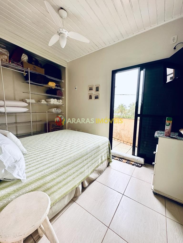 Sobrado mobiliado em villagio frente para o mar por R$ 550.000,00 no maitinga-bertioga/sp