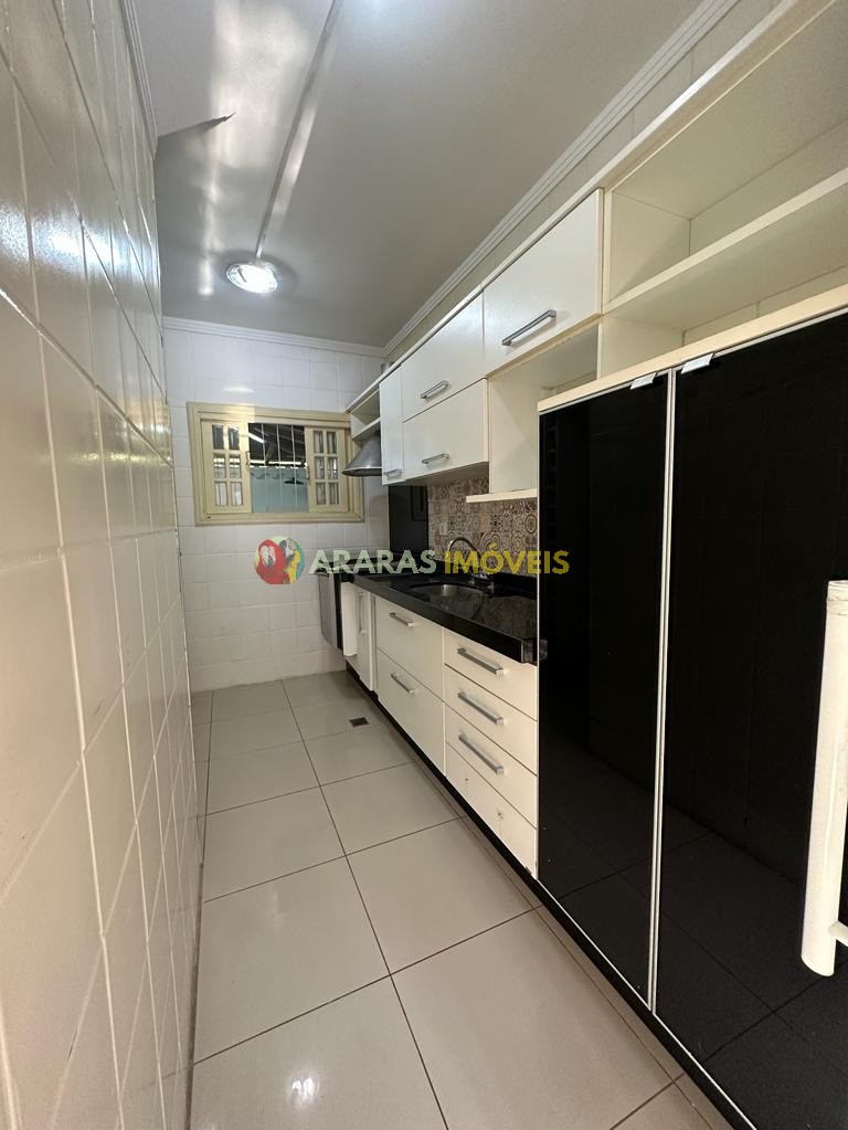 Villagio 72m² próximo da praia com 2 dormitórios por R$ 480.000,00 - bertioga centro