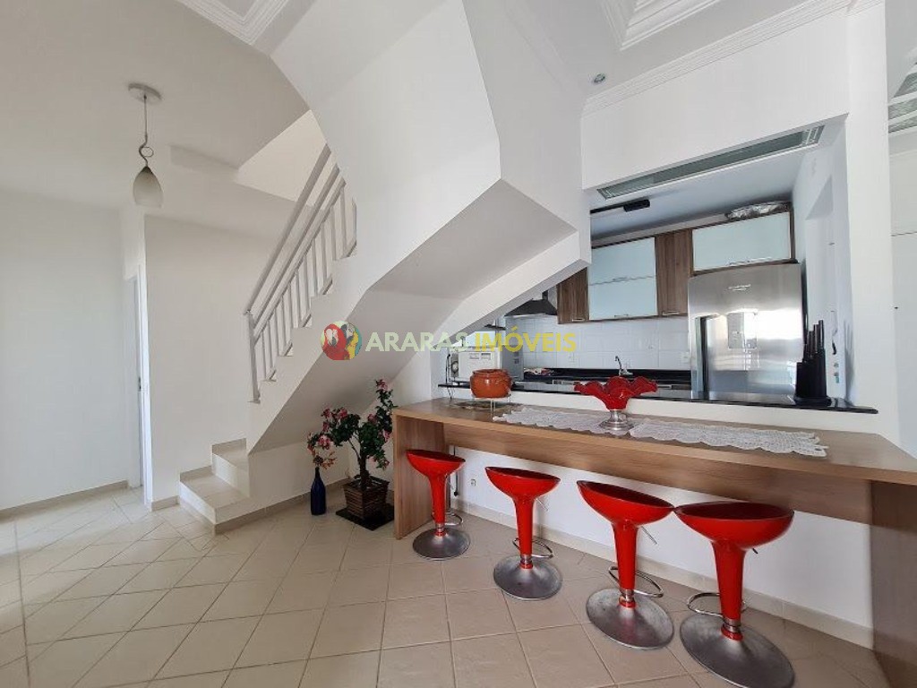 Cobertura em bertioga com 3 dormitórios à venda, 326 m² por 