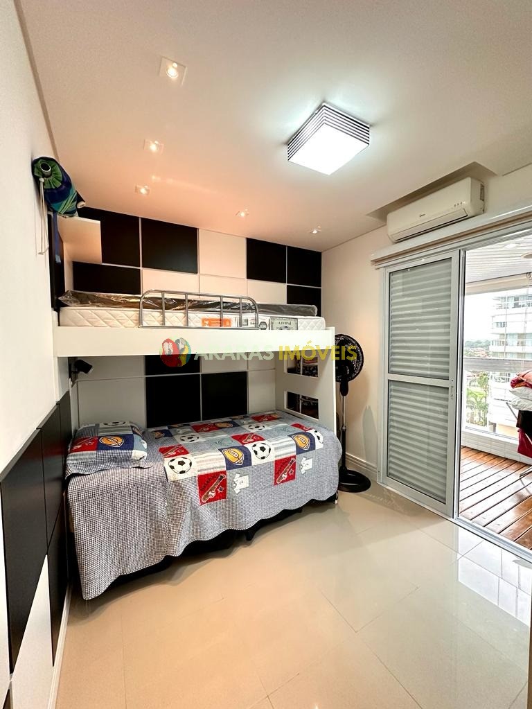 Apartamento com 2 dormitórios à venda, 79 m² por R$ 901.000,
