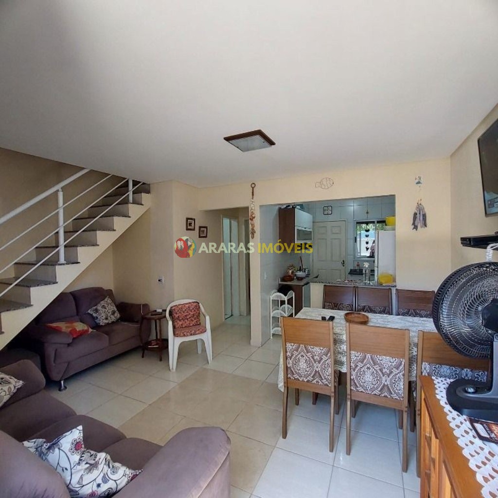 Village com 3 dormitórios à venda por R$ 550.000,00 - maitinga - bertioga/sp
