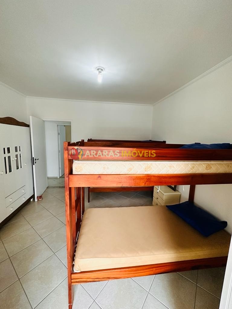 Village 115 m² próximo a praia com 3 dormitório (sendo 3 suí