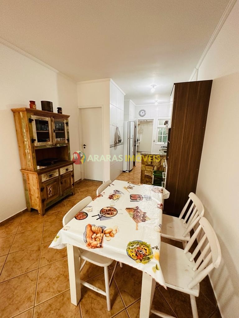 Village 115 m² próximo a praia com 3 dormitório (sendo 3 suí