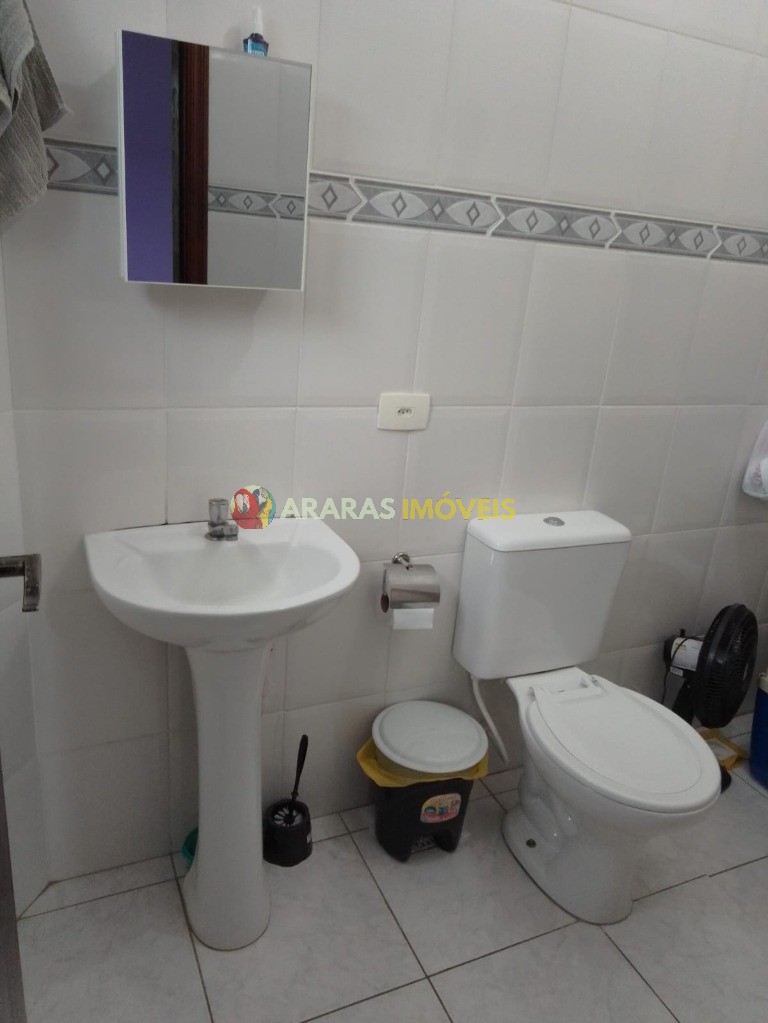 Village 98m² com 2 suites em maitinga-bertioga/sp por R$ 440.000,00