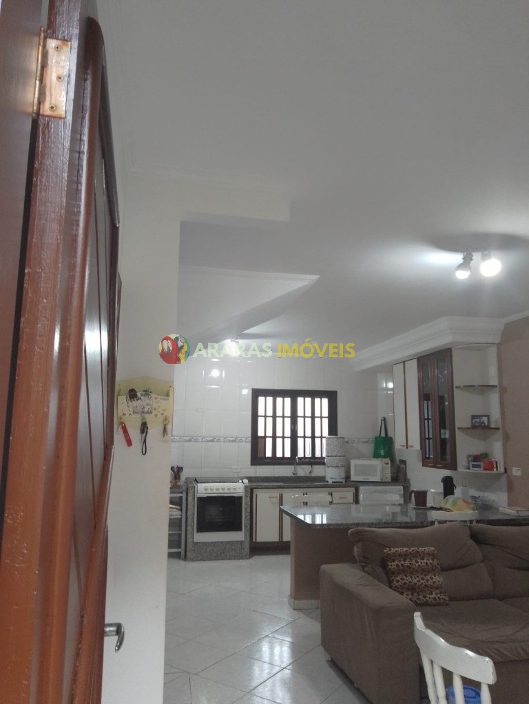 Village 98m² com 2 suites em maitinga-bertioga/sp por R$ 440.000,00