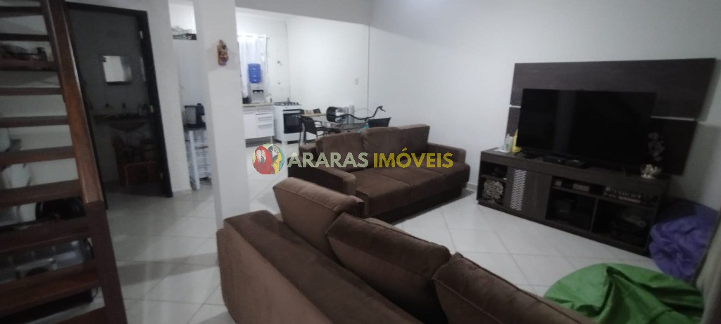 Casa em village com 3 suites a venda - R$ 780.000,00