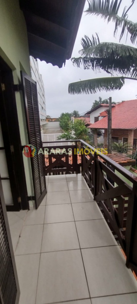 Casa em village com 3 suites a venda - R$ 780.000,00