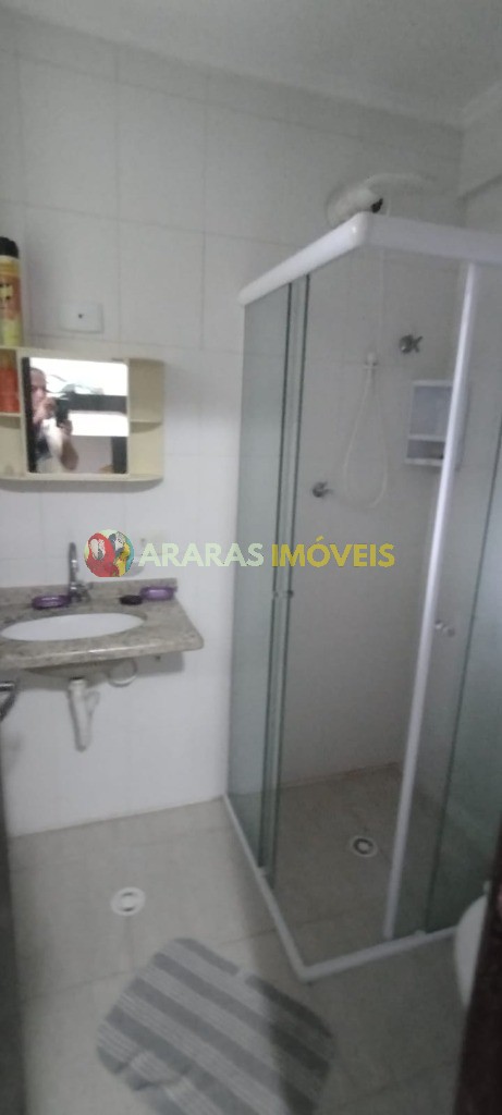 Casa em village com 3 suites a venda - R$ 780.000,00