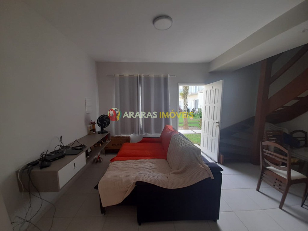 Village com 3 quartos a venda por R$ 620.000,00