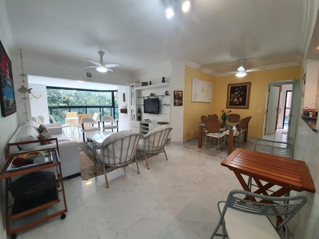 Apartamento com 4 dormitórios à venda, 142 m² por R$ 2.800.0