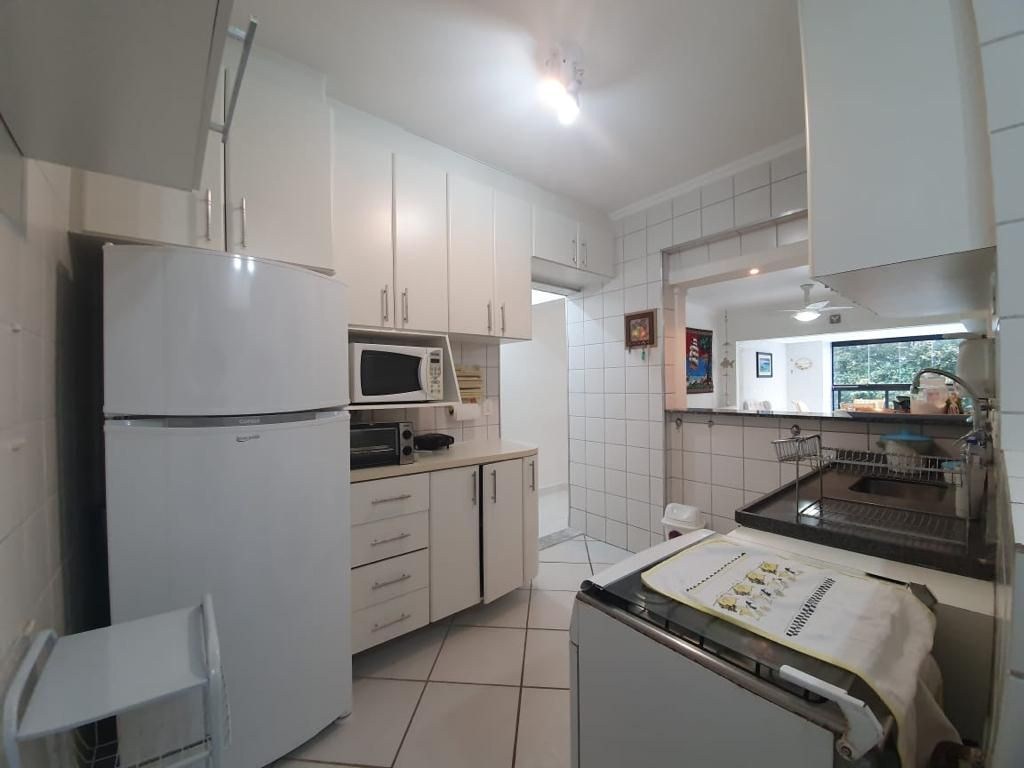 Apartamento com 4 dormitórios à venda, 142 m² por R$ 2.800.0