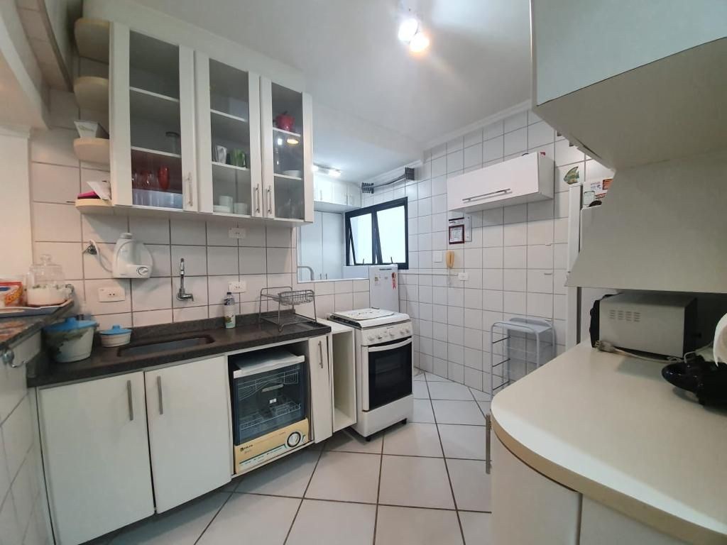 Apartamento com 4 dormitórios à venda, 142 m² por R$ 2.800.0