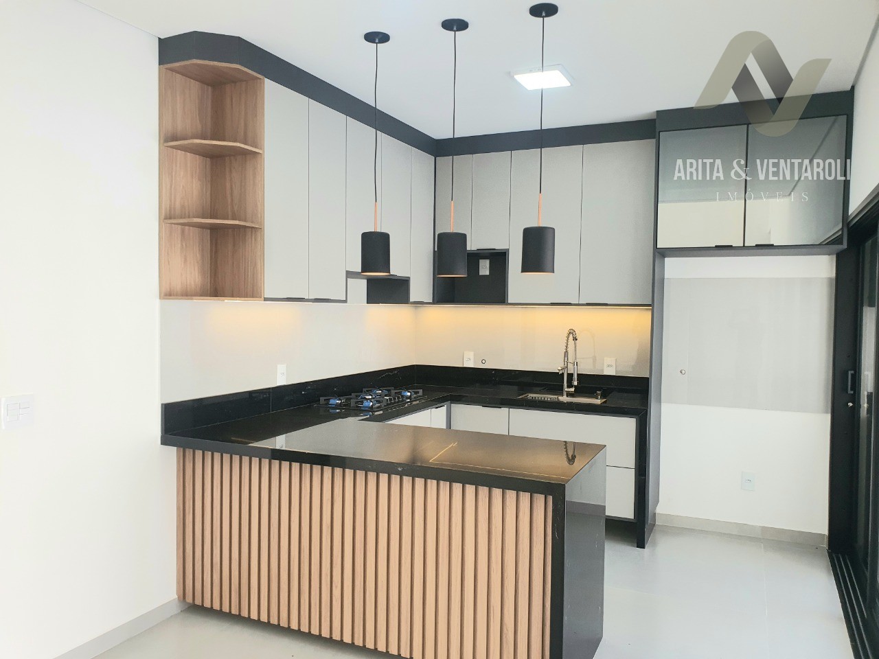Casa, 3 quartos, 207 m² - Foto 3