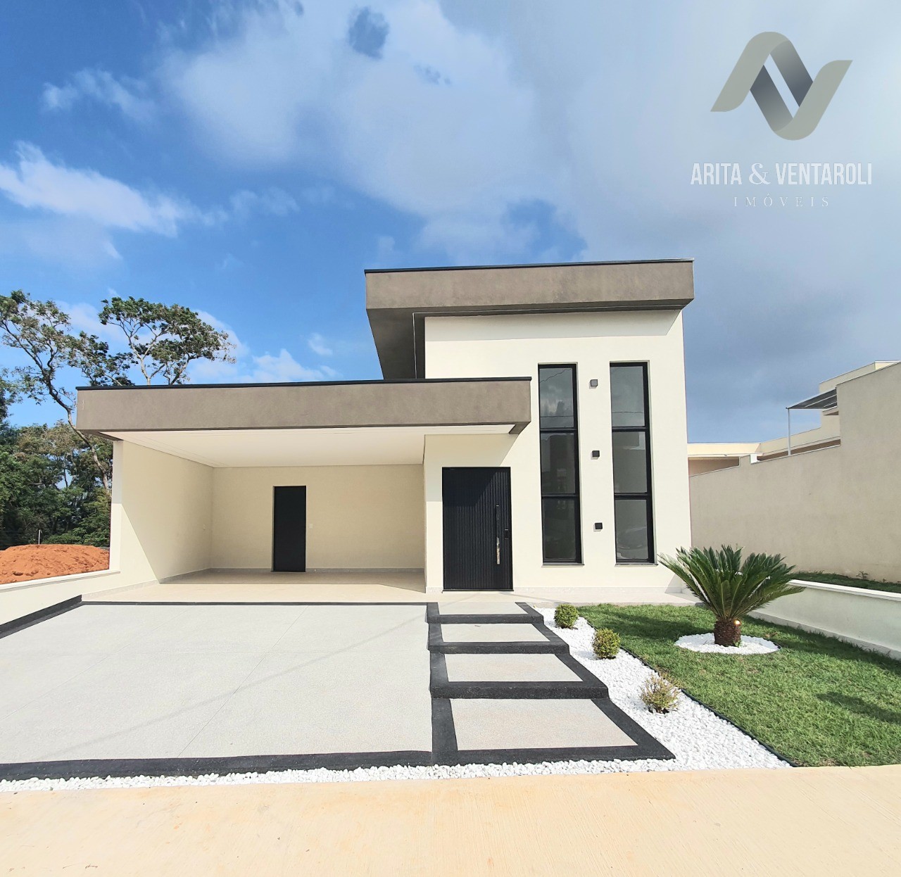Casa, 3 quartos, 207 m² - Foto 1