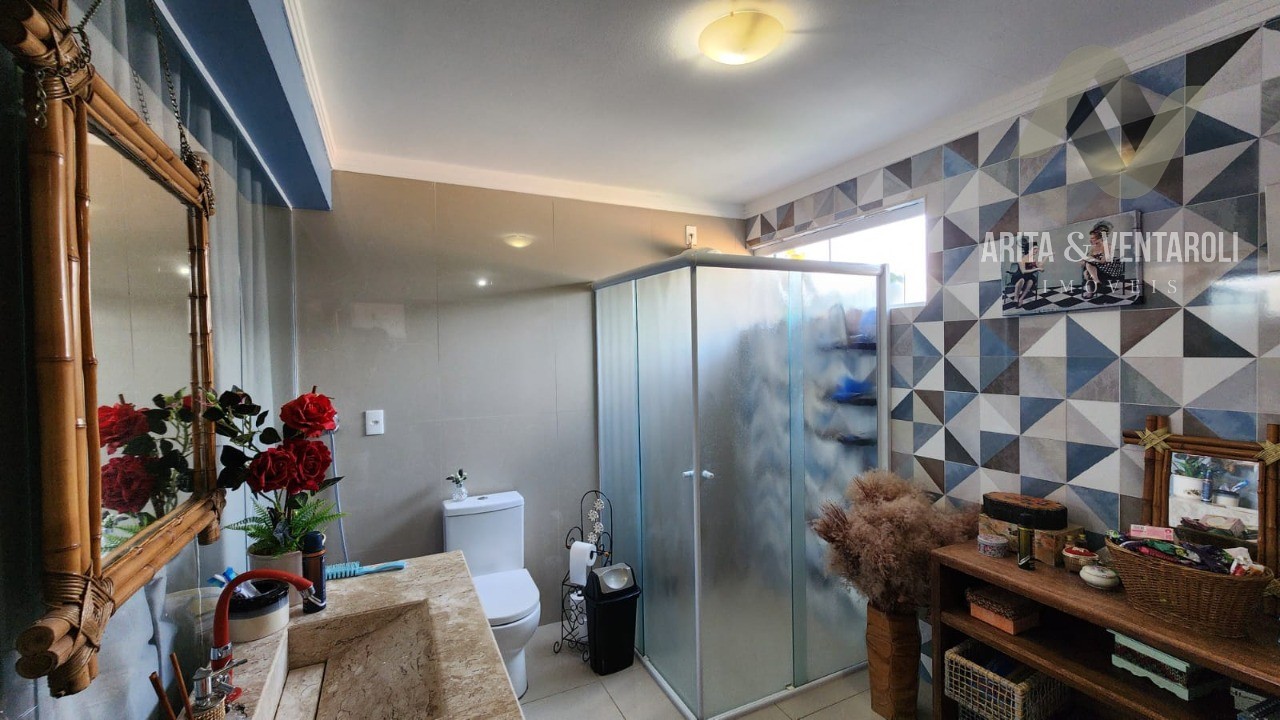 Casa, 5 quartos, 250 m² - Foto 31