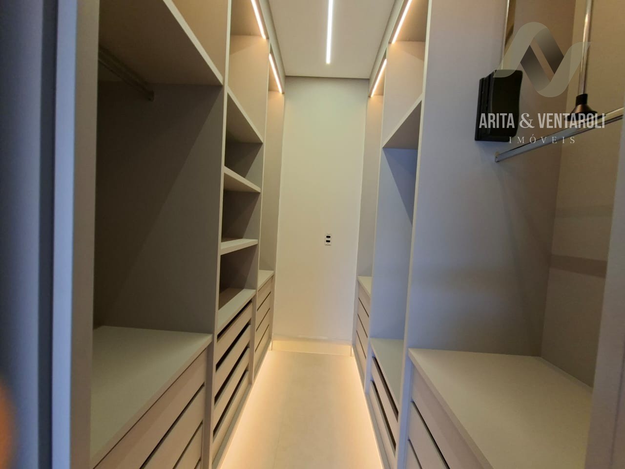 Casa, 3 quartos, 208 m² - Foto 6