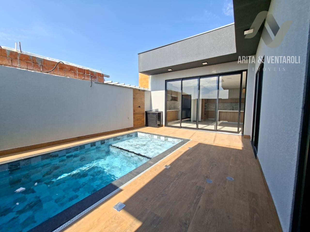 Casa, 3 quartos, 208 m² - Foto 1