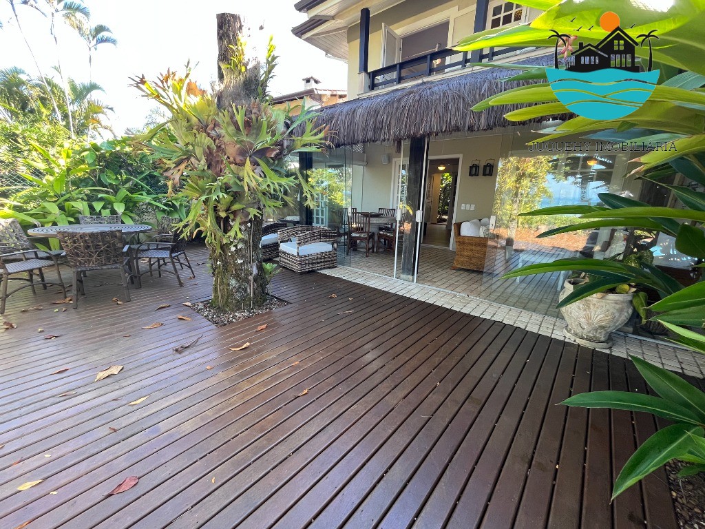 Casa em condomínio pé na areia c/ vista ao mar para venda e locação em Juquehy com 4 suítes, 10 pes. 201m² de área construída Juquehy Imobiliária